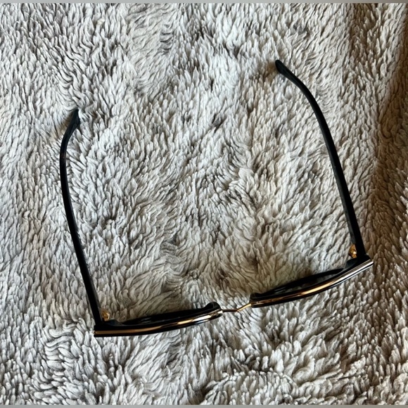 Tory Burch Sunglasses - Picture 6 of 9